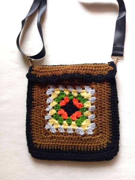 Kvačkana unikatna torbica za čez rame - 5 2360