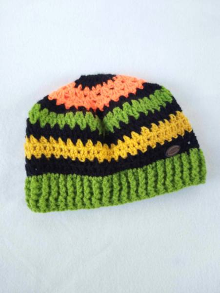 Raztegljiva kapa - ročno delo -49 2228