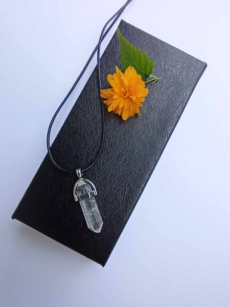 Ogrlica z obeskom Kamena Strela - Kristal Jasnosti 3133