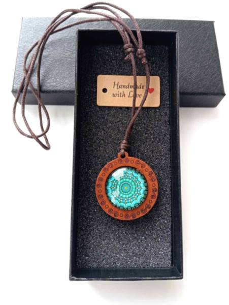 Večni Krog – Lesena Ogrlica z Mandalo -3 3441