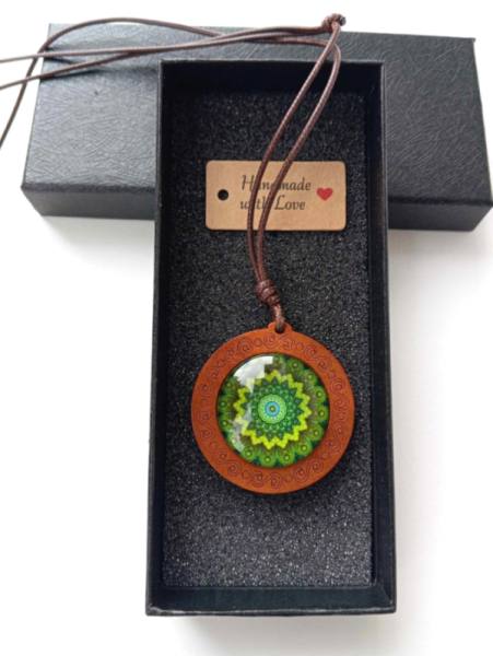 Večni Krog – Lesena Ogrlica z Mandalo -1 3433