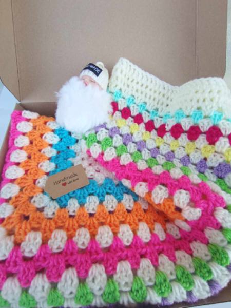 Ninice – Unikatne kvačkane odejice za prve objeme in večne spomine 6 3654