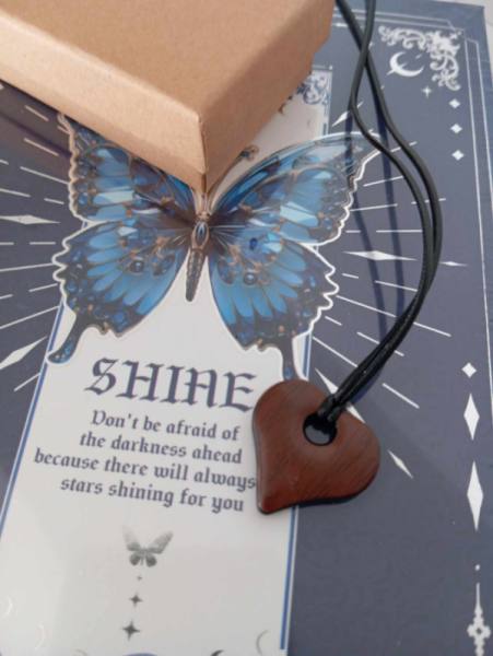 Ogrlica srčne povezanosti - iz lesa 4591