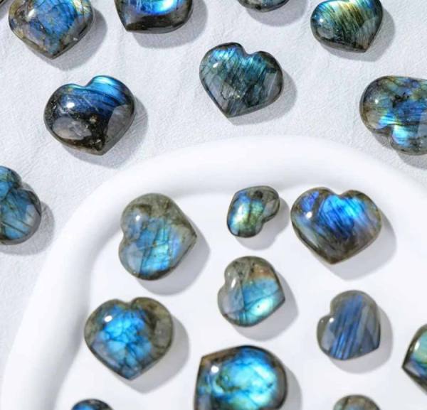 Odsev duše – srčki iz labradorita 4626