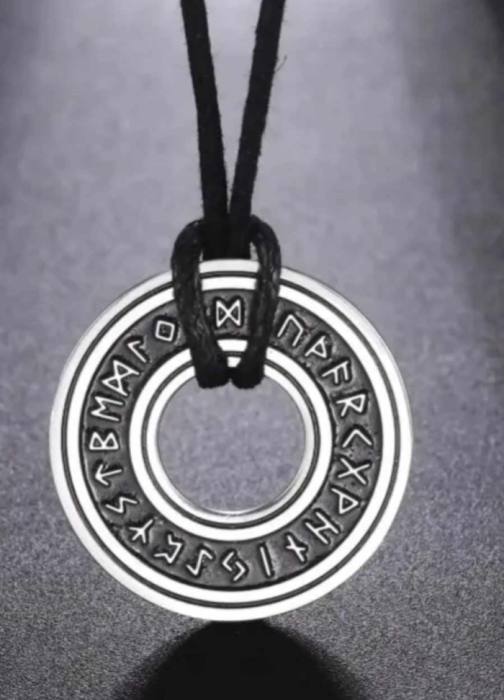 Obesek Pradavnine – Rune moči, zaščite in notranje resnice 5371