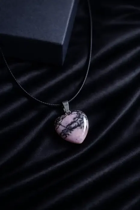 Obesek srce iz naravnega kamna Rodokrozit - Rodohrozit  6329